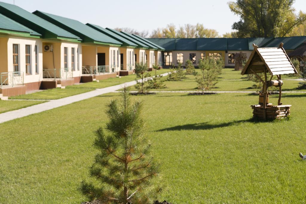 Green Land Hotel Aqtöbe Luaran gambar