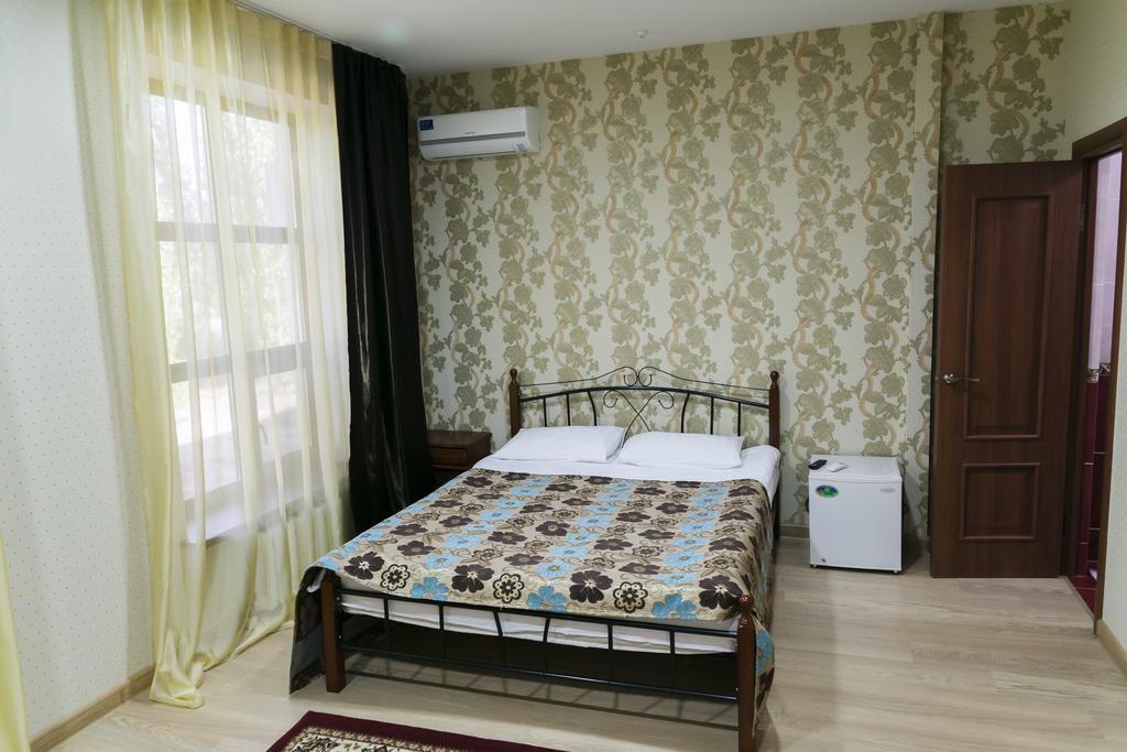 Green Land Hotel Aqtöbe Bilik gambar